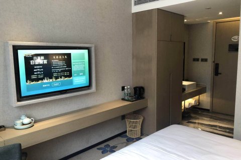 罗曼花园大酒店(青田高铁站店)