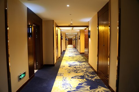 阿克苏华龙酒店