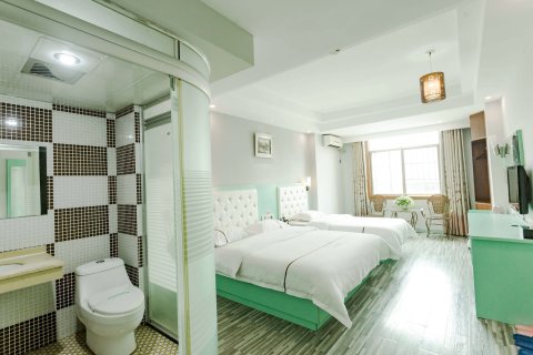 品尚假日酒店(崇左大新县德天大道店)