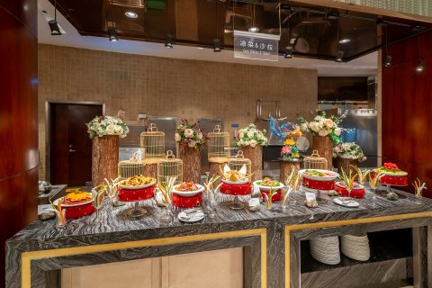 泰安绿发东尊华美达广场酒店