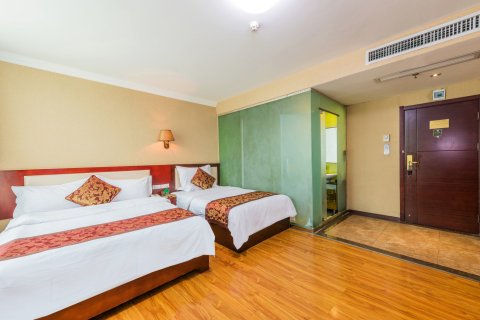 福乐港酒店(贵阳火车站沙冲路地铁站店)