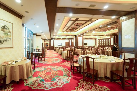 汕头君华海逸酒店(龙眼南路美食街万象城店)