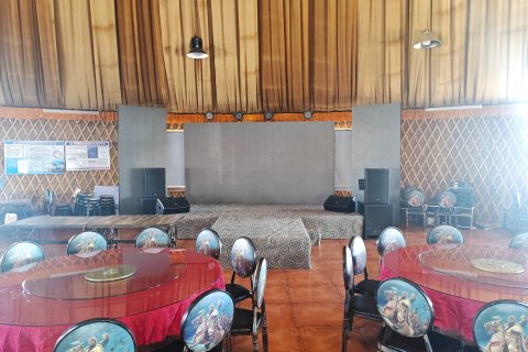 黑山头巴达尔图大营