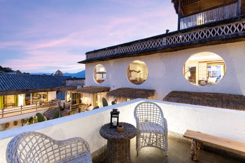 泸沽湖乐海居度假酒店(里格半岛店)