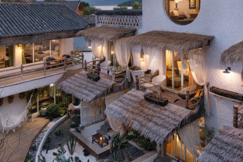 泸沽湖乐海居度假酒店(里格半岛店)