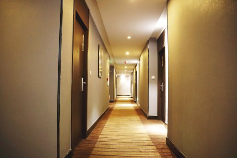 美达酒店(咸宁南站万达店)