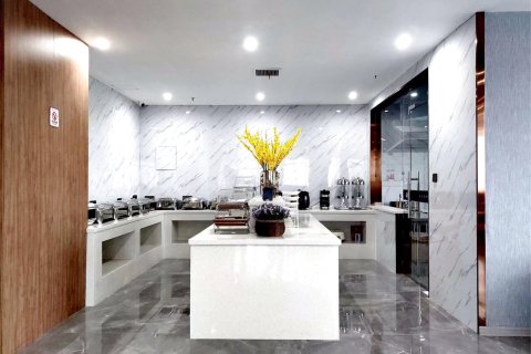 衢州颐朵轻奢酒店(衢州高铁站万达广场店)