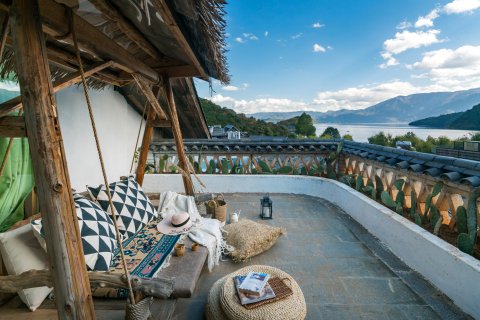 泸沽湖乐海居度假酒店(里格半岛店)