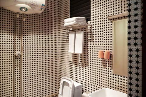 稻城高原反映主题酒店