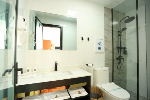 速8酒店(平山福美佳店)