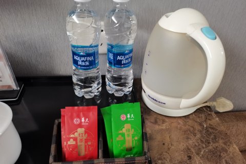 益阳华天大酒店