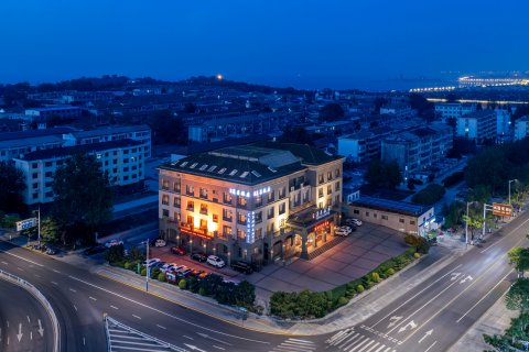 蓬莱饭店(蓬莱阁景区蓬长客港店)