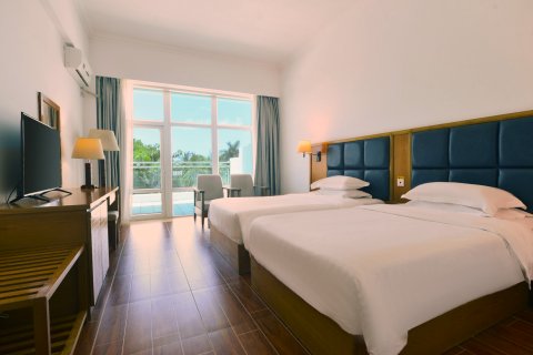 三亚华源温泉海景酒店