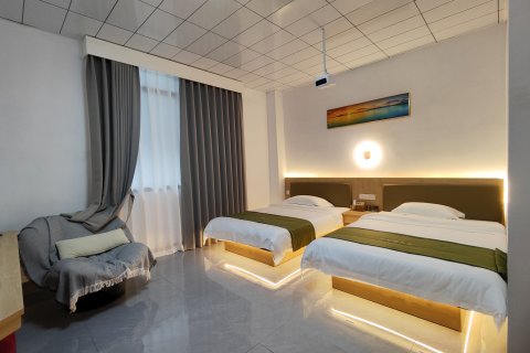 湖内湾民宿(浩坤湖景区店)