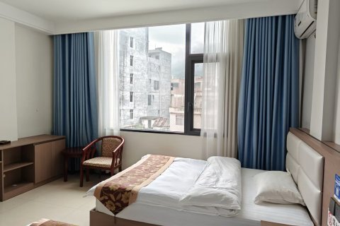 富宁华天商务宾馆