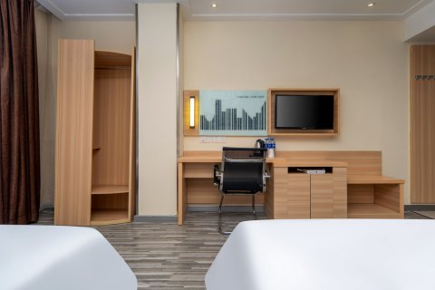 城市便捷酒店(老河口汉江广场客运站店)