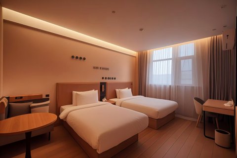 如家酒店·neo(周口交通路五一广场店)