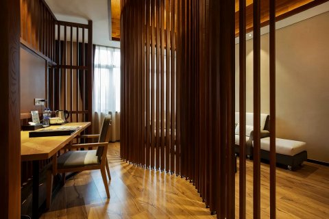 蓝眉山商务酒店(思茅区茶马古城店)