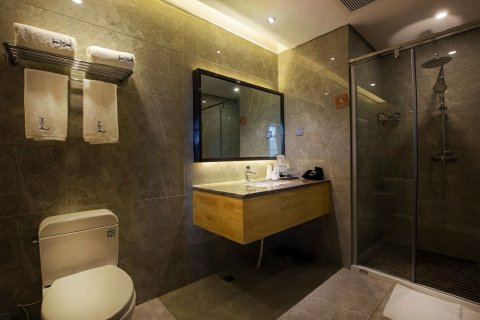 蓝眉山商务酒店(思茅区茶马古城店)