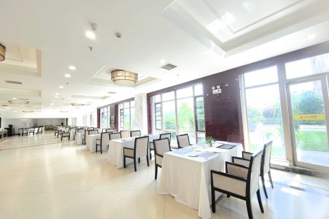 江华神州瑶都·双龙国际大酒店