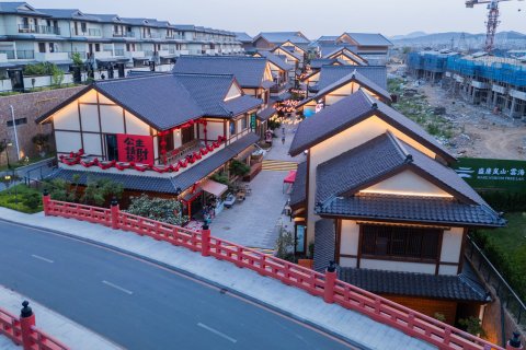 大连隐汐温泉酒店(大连金石滩盛唐岚山店)