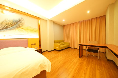 万豪大酒店(平南通泰广场步行街店)