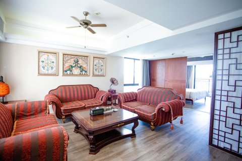 天成大酒店(文昌中学高铁站店)