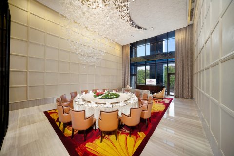 成都新希望高新皇冠假日酒店