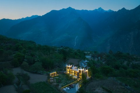 丹巴四亩田园民宿(甲居藏寨5号观景台店)