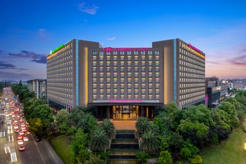 成都新希望高新皇冠假日酒店