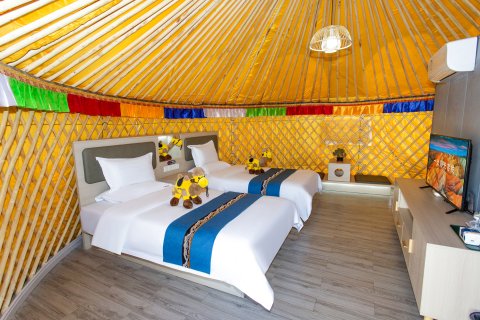 七彩丹霞一米阳光客栈