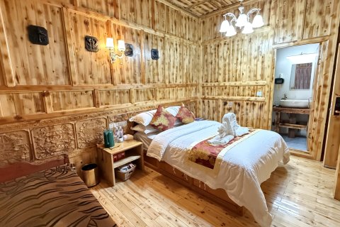 木里康萨雍居民宿