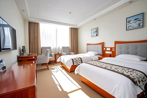 凤台拉菲假日酒店