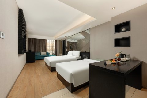 无锡三阳广场南长街桔子水晶酒店