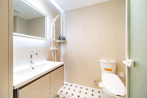 自然醒影音公寓(沈阳中街故宫店)