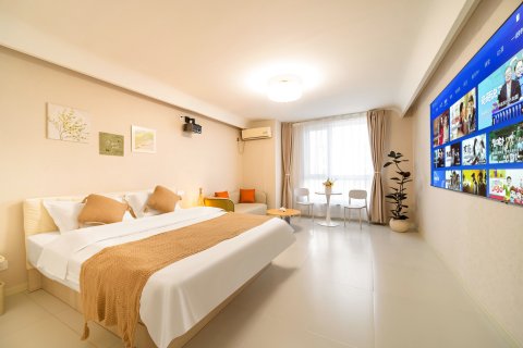 自然醒影音公寓(沈阳中街故宫店)