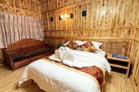 木里康萨雍居民宿