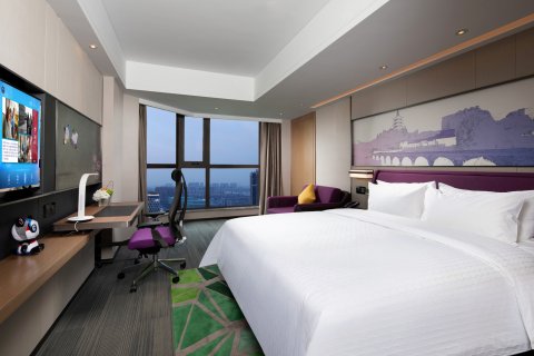 宜兴人民中路希尔顿欢朋酒店