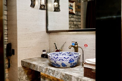 临沭菠萝树精品酒店