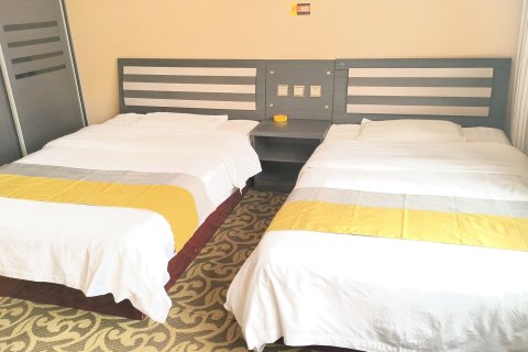 乌拉盖三利宾馆