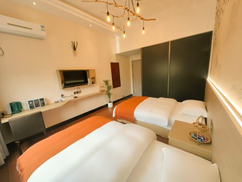 黎坪黎人雅居民宿