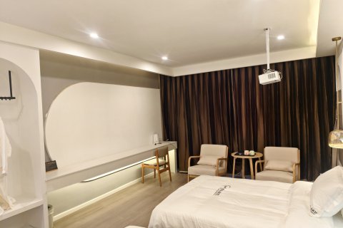 仲巴帕羊青年宾馆