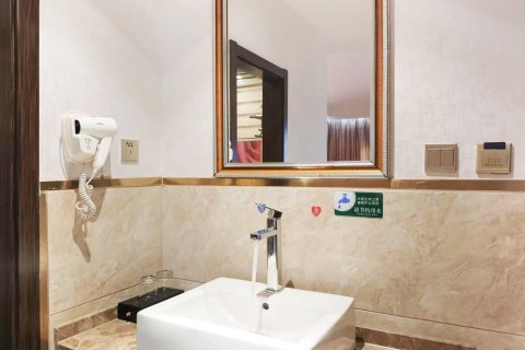 云县浙商大酒店(滨河公园店)