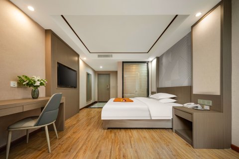 贵阳豪威大酒店(观山湖公园林城西路地铁站店)