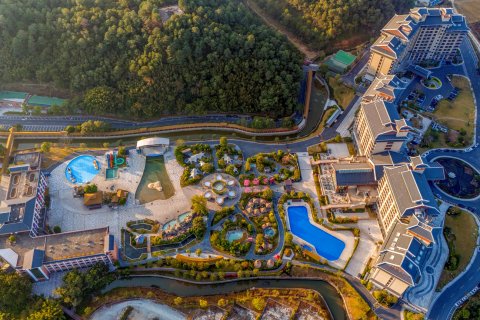 新兴翔顺金水台温泉小镇