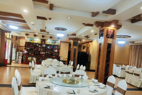 木里香巴拉大酒店