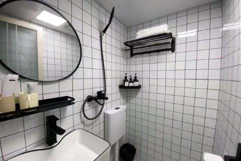 品晶公寓(珠江新城地铁站美领签证处店)