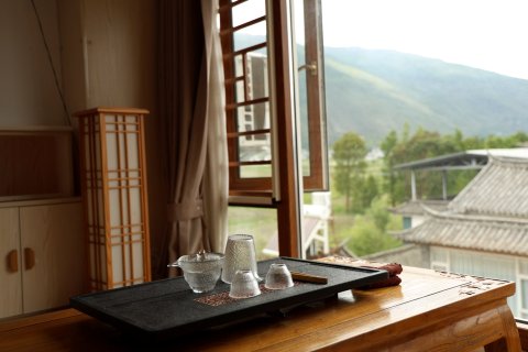 大理桃源临海月客栈