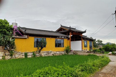 普者黑山水闲庭客栈