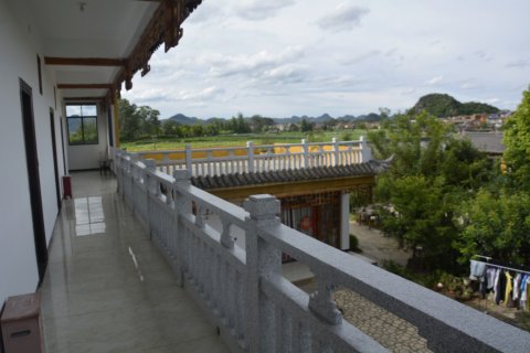 普者黑山水闲庭客栈